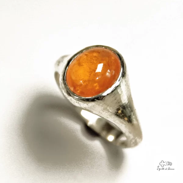 Silver ring with garnet - Image 2