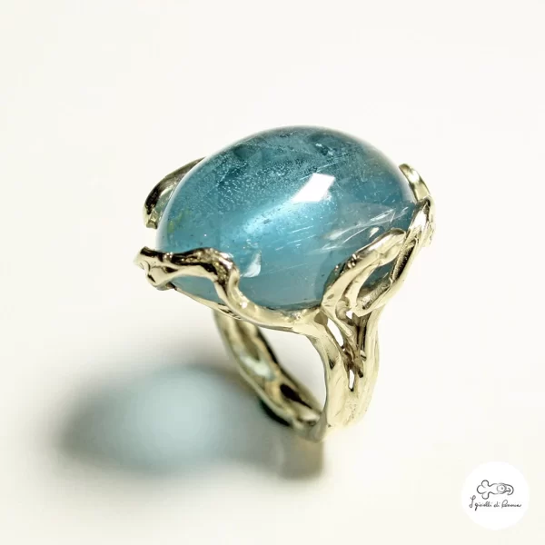 White gold ring with aquamarine - Image 2