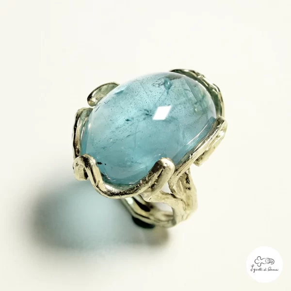 White gold ring with aquamarine - Image 3