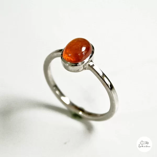 White gold ring with orange garnet - Image 2